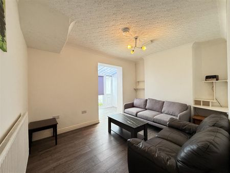 25 Orme Road - Photo 2