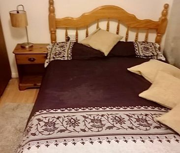 Room in a Shared Flat, Mantlet Close, SW16 - Photo 2