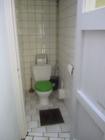 kamer 6 -gezellige Duplex kamer - AVAILABLE ONLY FOR ERASMUS STUDENTS 1st SEMESTER SEPT26-JAN27 - Krevelstraat 67 - Photo 4