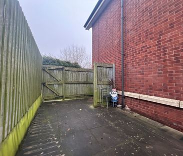 Chapel Gardens, Liverpool, L5 - Photo 1