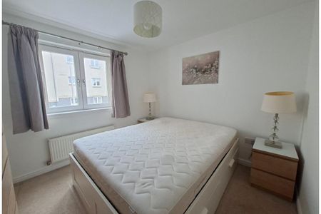 2 bed flat for rent in Corstorphine - Photo 4