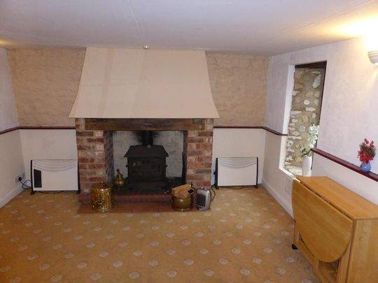 1 bedroom barn conversion to rent - Photo 1