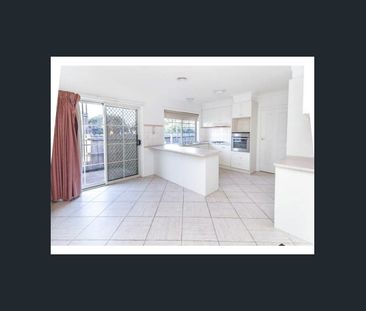 LOW MAINTENANCE LIVING IN SOUGHT AFTER KEILOR DOWNS LOCATION - Photo 5