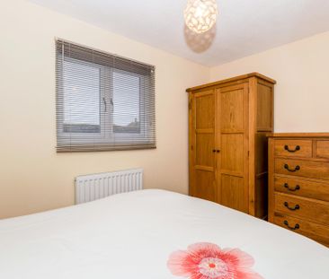 2 bedroom house to rent Merlin Drive, Portsmouth, PO3 - Photo 3
