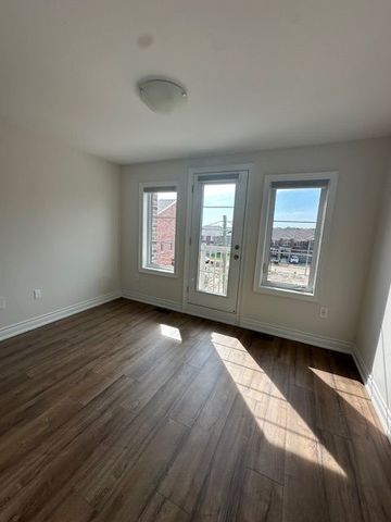 For Lease - 2918 Whites Road, Pickering, Ontario - Photo 5