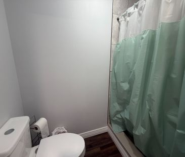 For Lease - 134 Raymond Crescent, Barrie, Ontario - Photo 3