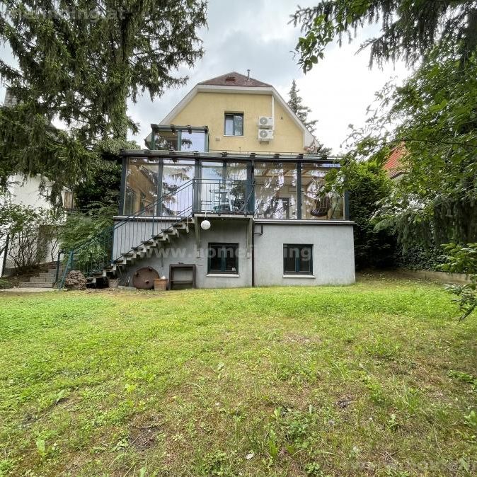 Einfamilienhaus mit schönem Garten nahe Mauer - Foto 1