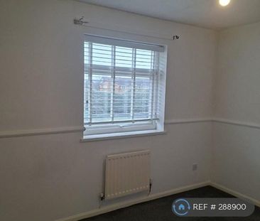 2 bedroom end of terrace house to rent - Photo 4