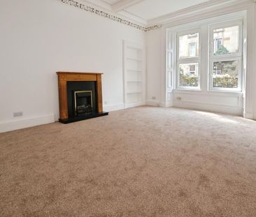 3 bedroom flat to rent - Photo 2