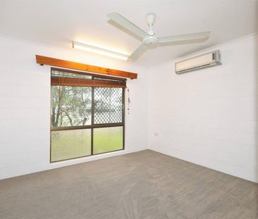 Top Location - Big Yard - Fully Fenced - Photo 3