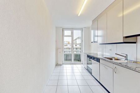 At home in the heart of Basel - Photo 2