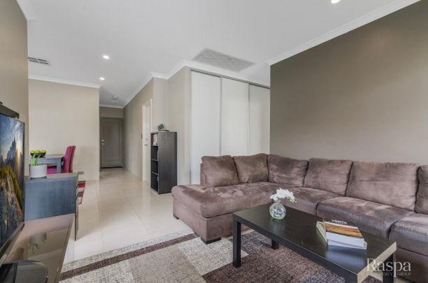 Coolbellup - Photo 1