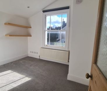 3 Bed House - Photo 5