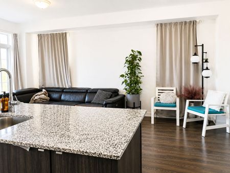 For Lease - 219 Fowley Drive, Oakville, Ontario - Photo 4
