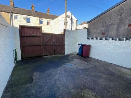 3 bedroom property to rent - Photo 5