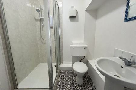 Broad Street, Bungay - Photo 3