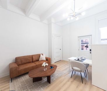 1½ Meublé – Milton-Parc | Dispo Now - Photo 2