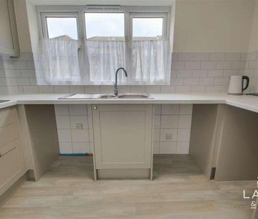 Old Road, Clacton-on-sea, CO15 - Photo 5