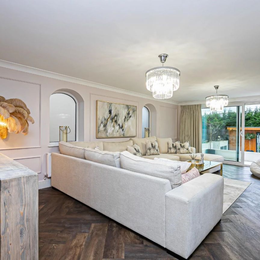 4 Bedroom House - Detached - Photo 1