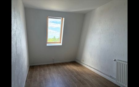 Location Appartement 4 pièces 79 m² La Châtre - Photo 4