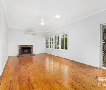“Inviting 2-Bedroom Family Home” - Photo 2