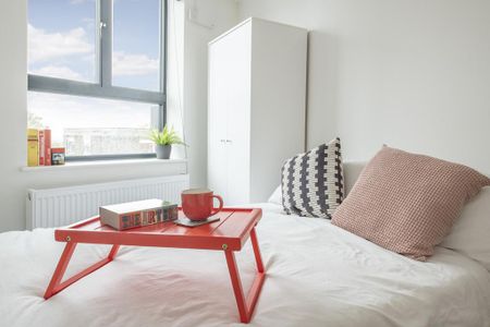 1 bedroom in a house share to rent - Photo 5