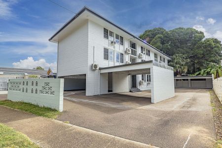 8/9 Warburton Street, Townsville City - Photo 3