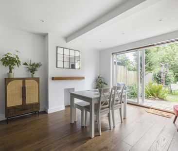 3 bedroom semi-detached house to rent - Photo 3