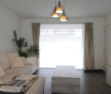 Woning te huur in Roeselare voor € 975 met 3 slaapkamers - Photo 2