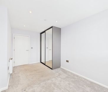 1 bedroom Flat in Finchampstead Road, Wokingham - Photo 2