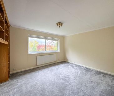 4 bedroom detached house to rent - Photo 4