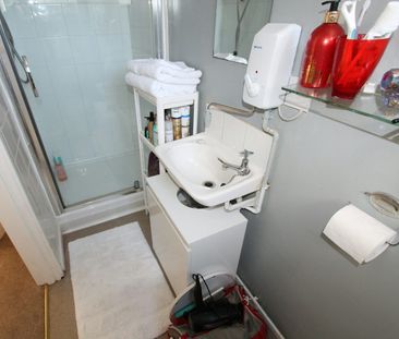 Flat to rent on - Photo 3