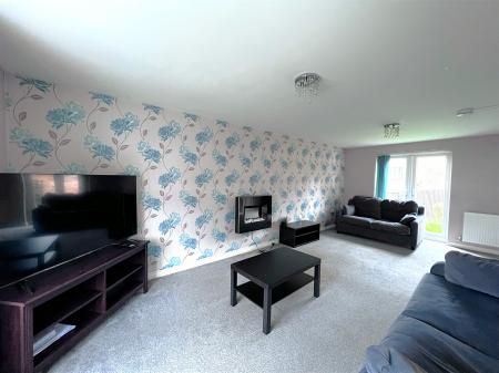 Snowgoose Way, Newcastle-under-Lyme, ST5 - Photo 2
