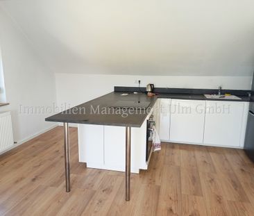 Schöne 2-Zimmer-Wohnung mit Balkon und Stellplatz! - Photo 1