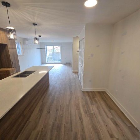 Logement 5 1/2 Neuf Haut de Gamme secteur La Prairie/Candiac - Photo 3