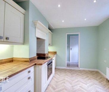 2 bedroom terraced house to rent - Photo 3