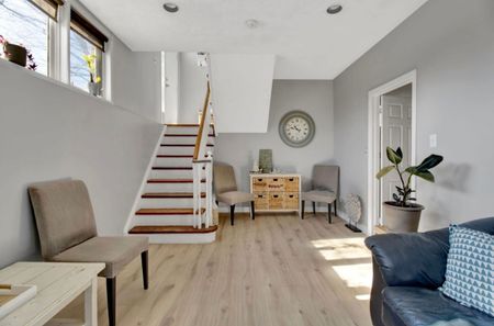 For Lease - 79 FERNBROOK Drive, Wasaga Beach, Ontario - Photo 4