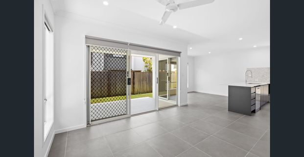 BRAND NEW STUNNING & SPACIOUS 4 BEDROOM HOME WITH DOUBLE AIR CON! - Photo 1