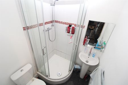 Room For Rent Llantwit Road, Pontypridd - Photo 5