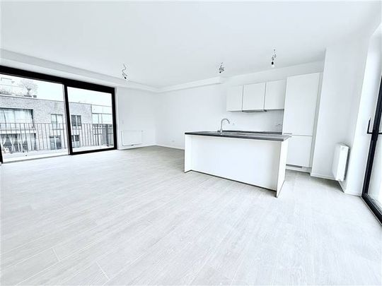 Appartement te huur - Photo 1