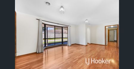 NEAT 3 BEDROOM UNIT IN QUIET COURT LOCATION! - Photo 2