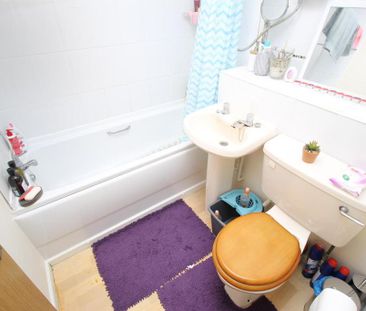 1 bedroom flat to rent - Photo 6