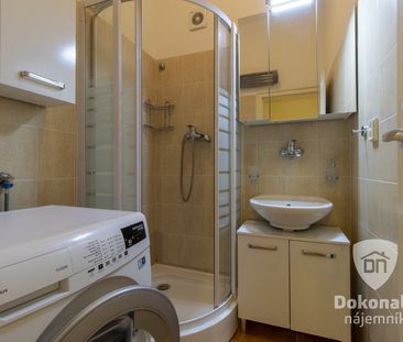 Pronájem bytu 1+1 55 m² - Fotografie 1