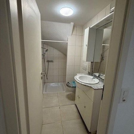 Wohnstudio / Büro / Praxisraum zu vermieten ! - Photo 1