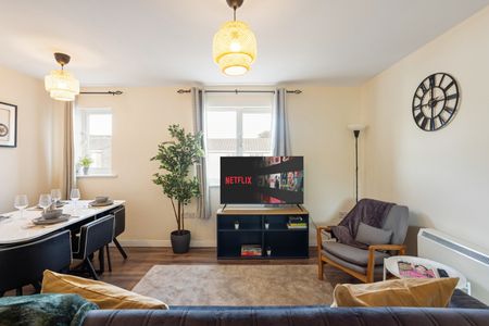 2 Bed Flat, Manchester Court, E16 - Photo 5