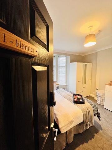 BEDROOM 4 – SMALL DOUBLE OFF SUITE - Photo 4