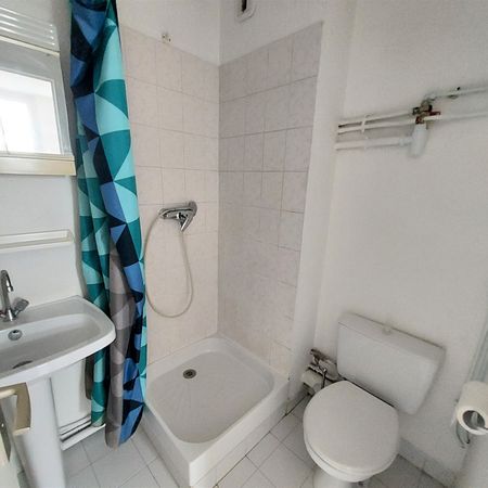 Location Appartement 1 pièce 23m² AIX EN PROVENCE 90ème - Photo 4