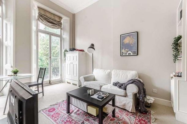 Nevern Square, Earls Court, SW5 - Photo 1