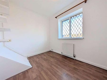 The Greenway, Cippenham, SL1 - Photo 5