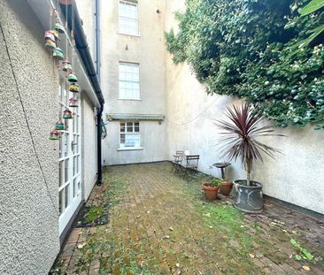 2 Bed Maisonette, South Parade Mansions, BS8 - Photo 3